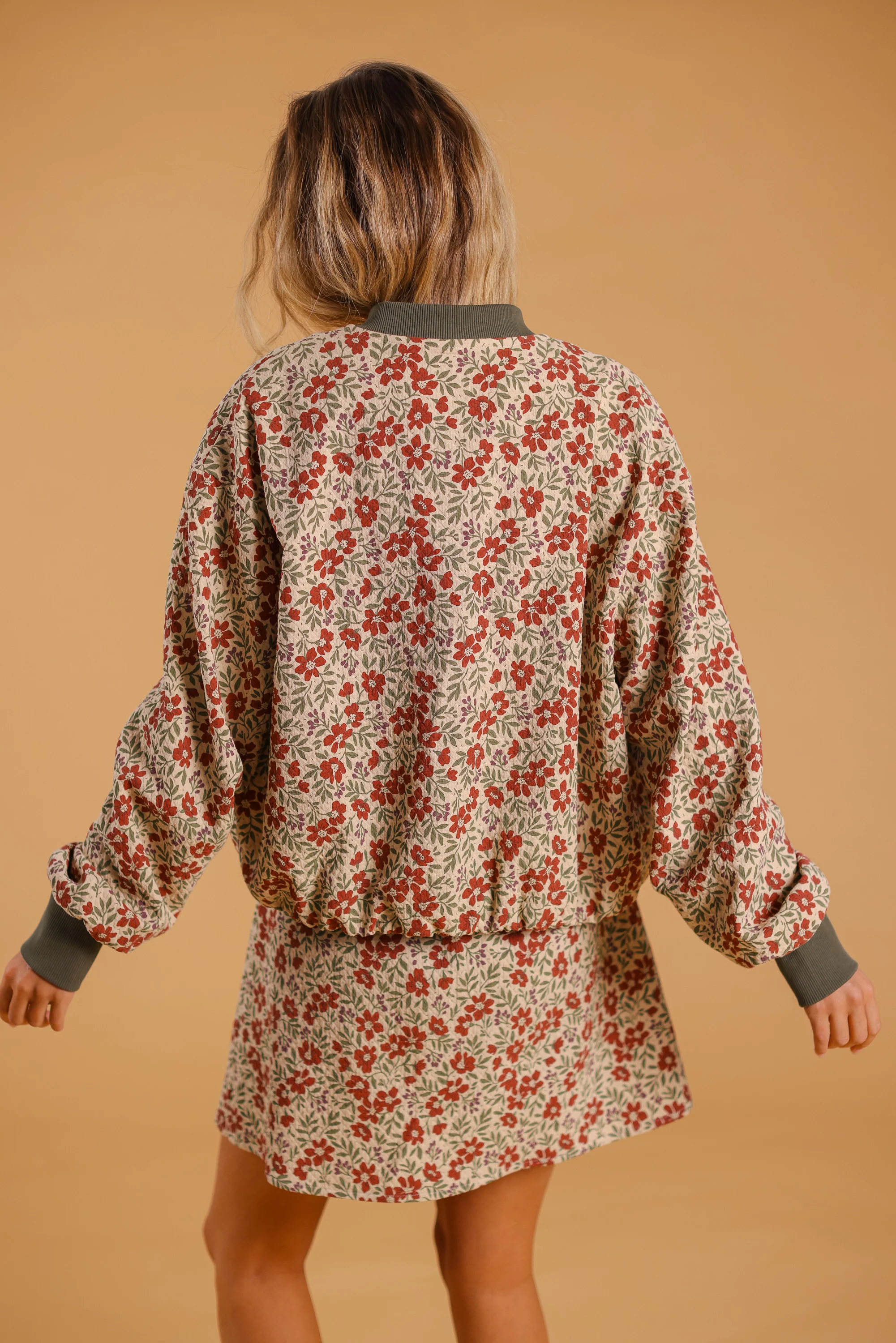 Bomber Jacket Lotta Cream Flowers - Image 15