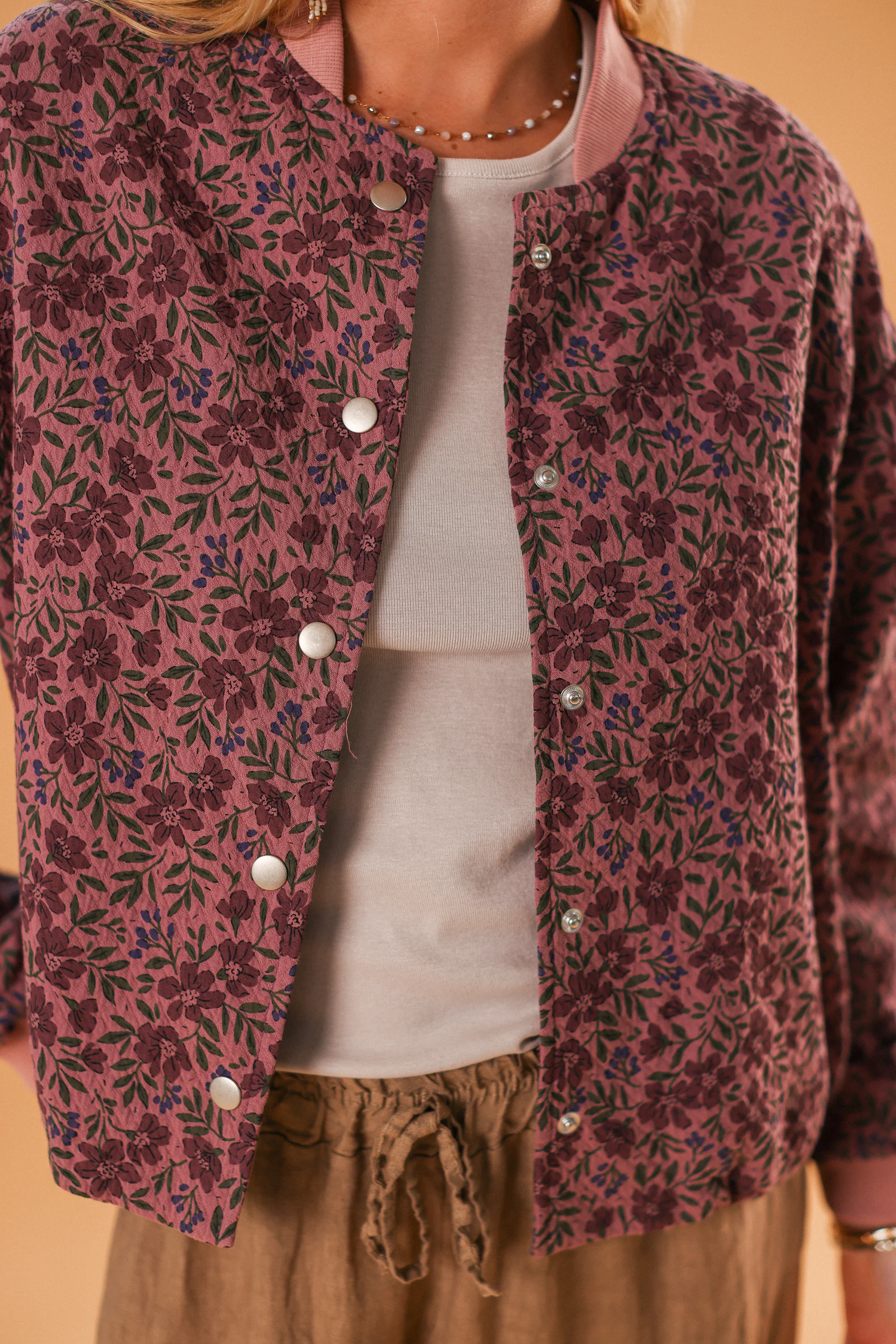 Bomber Jacket Lotta Purple Flowers - Image 4