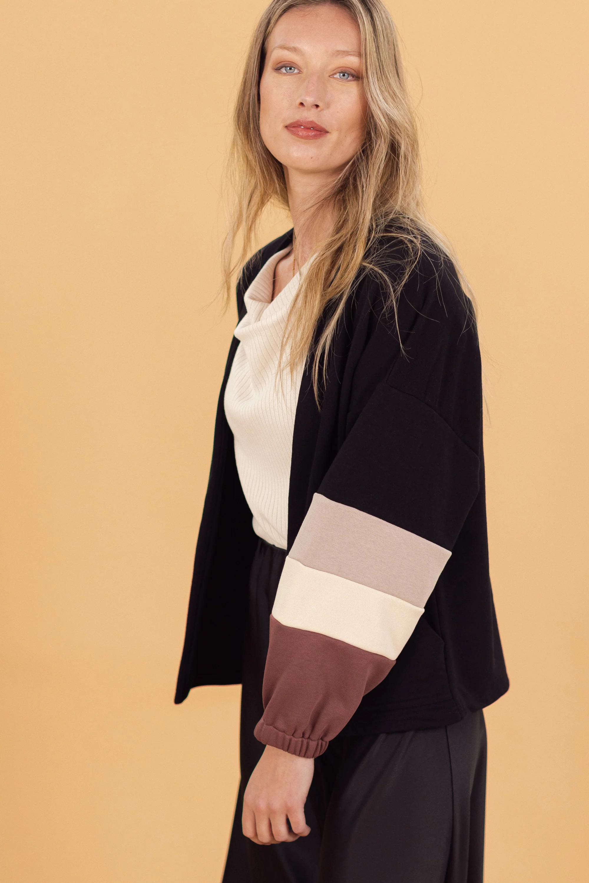 Cardigan Uma Black - Image 3