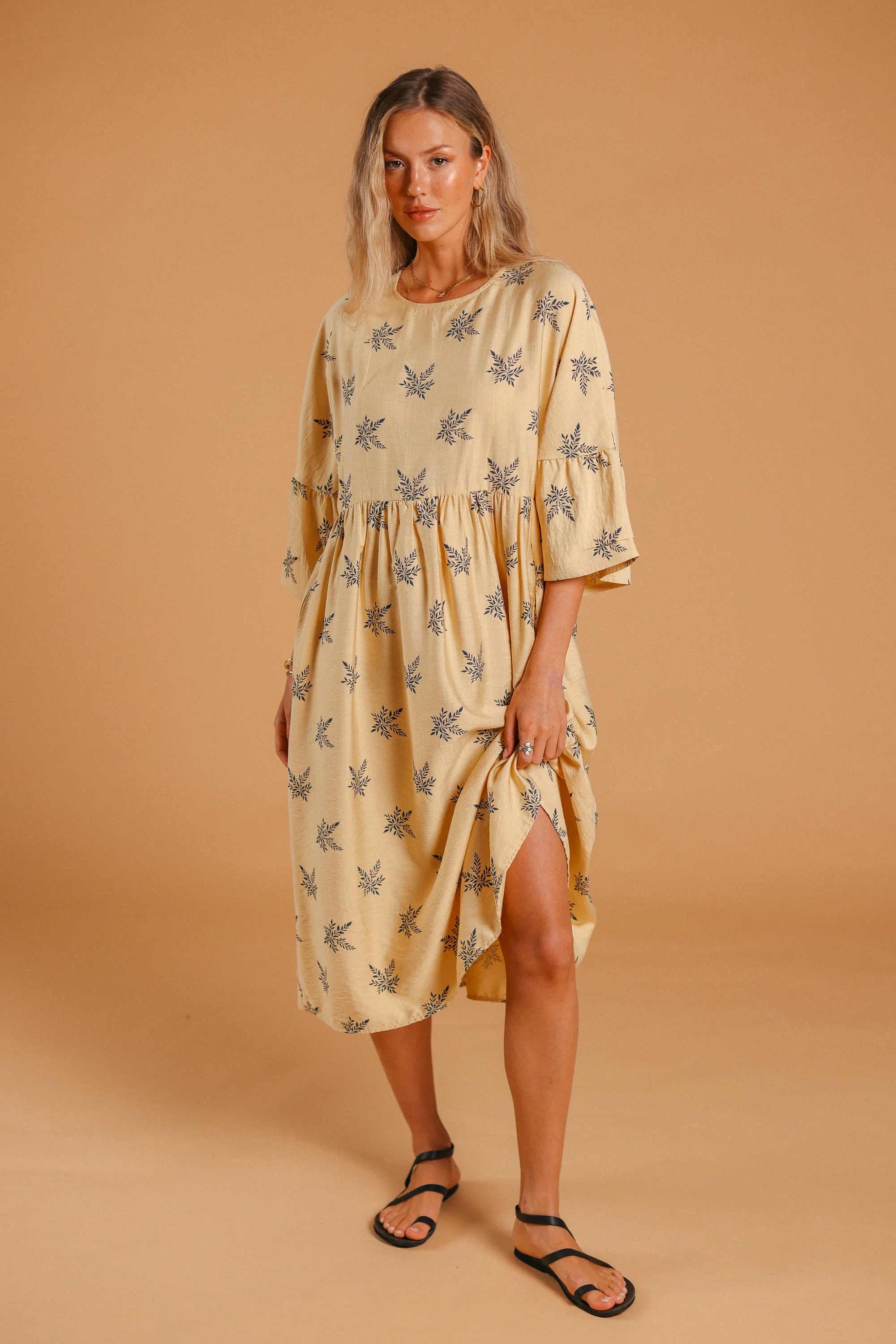 Dress Marvina Dusty Yellow - Image 2