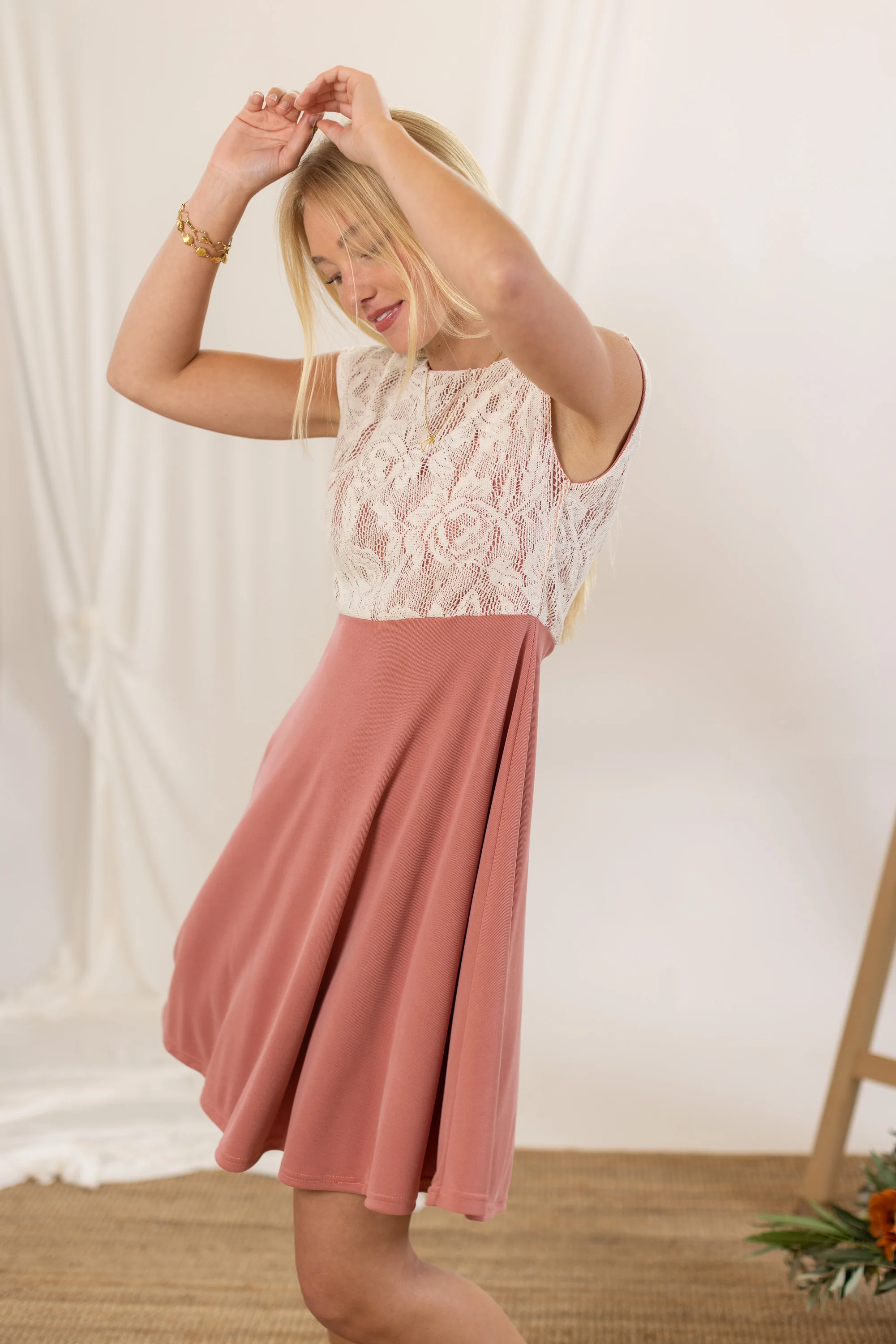 Dress Vesiene Blush - Image 2