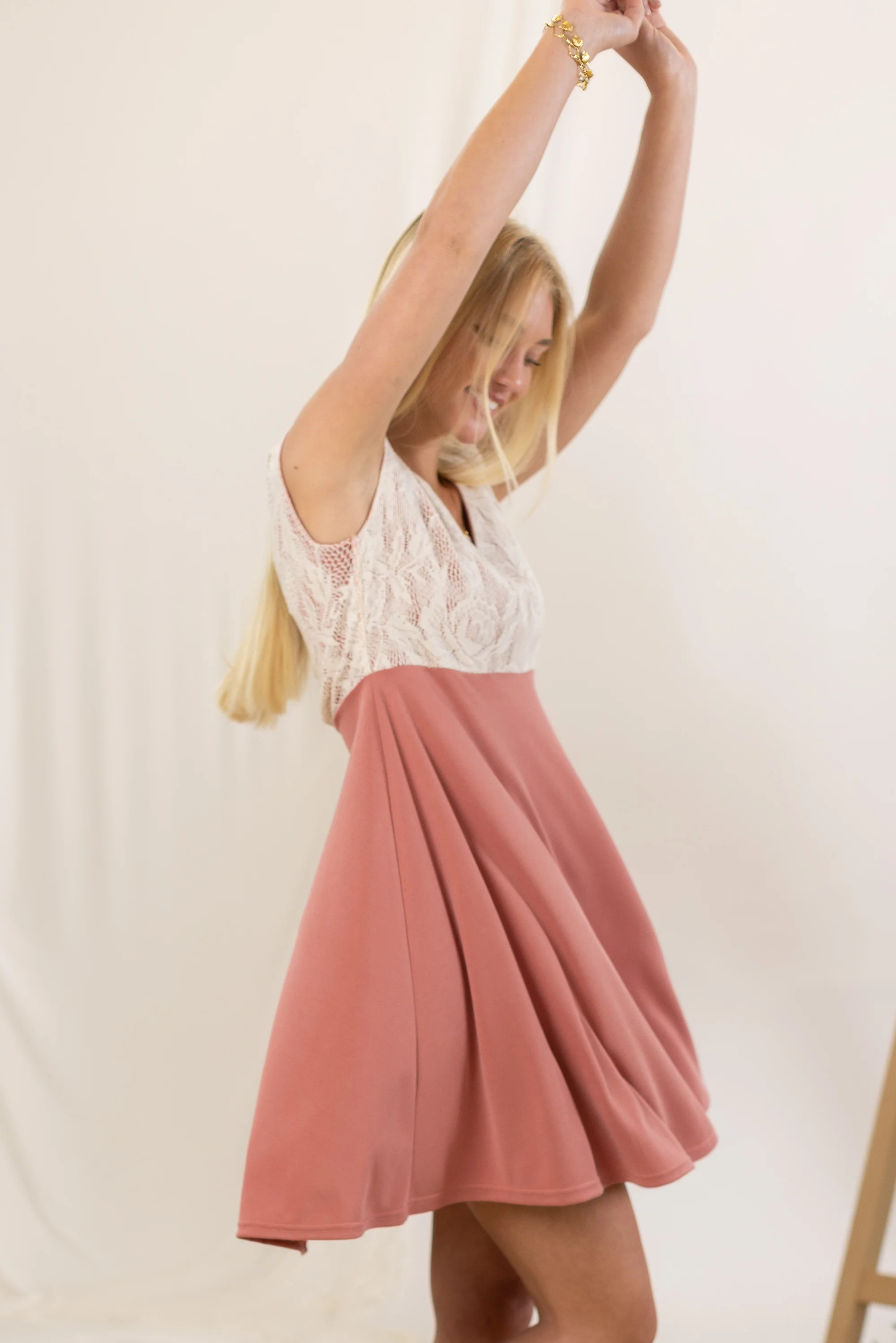 Dress Vesiene Blush - Image 4