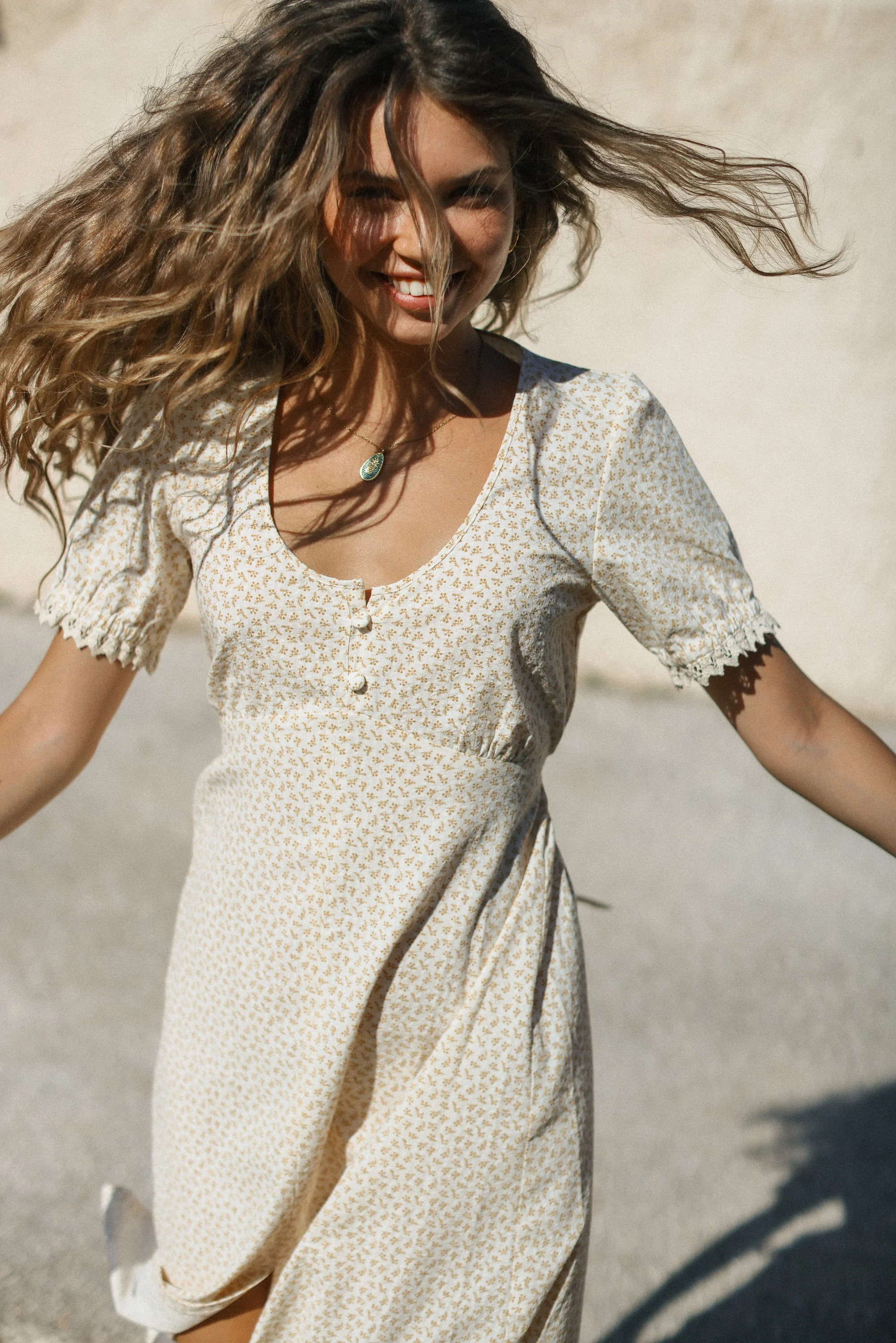 Dress Wilhelmina cream blossom - Image 2