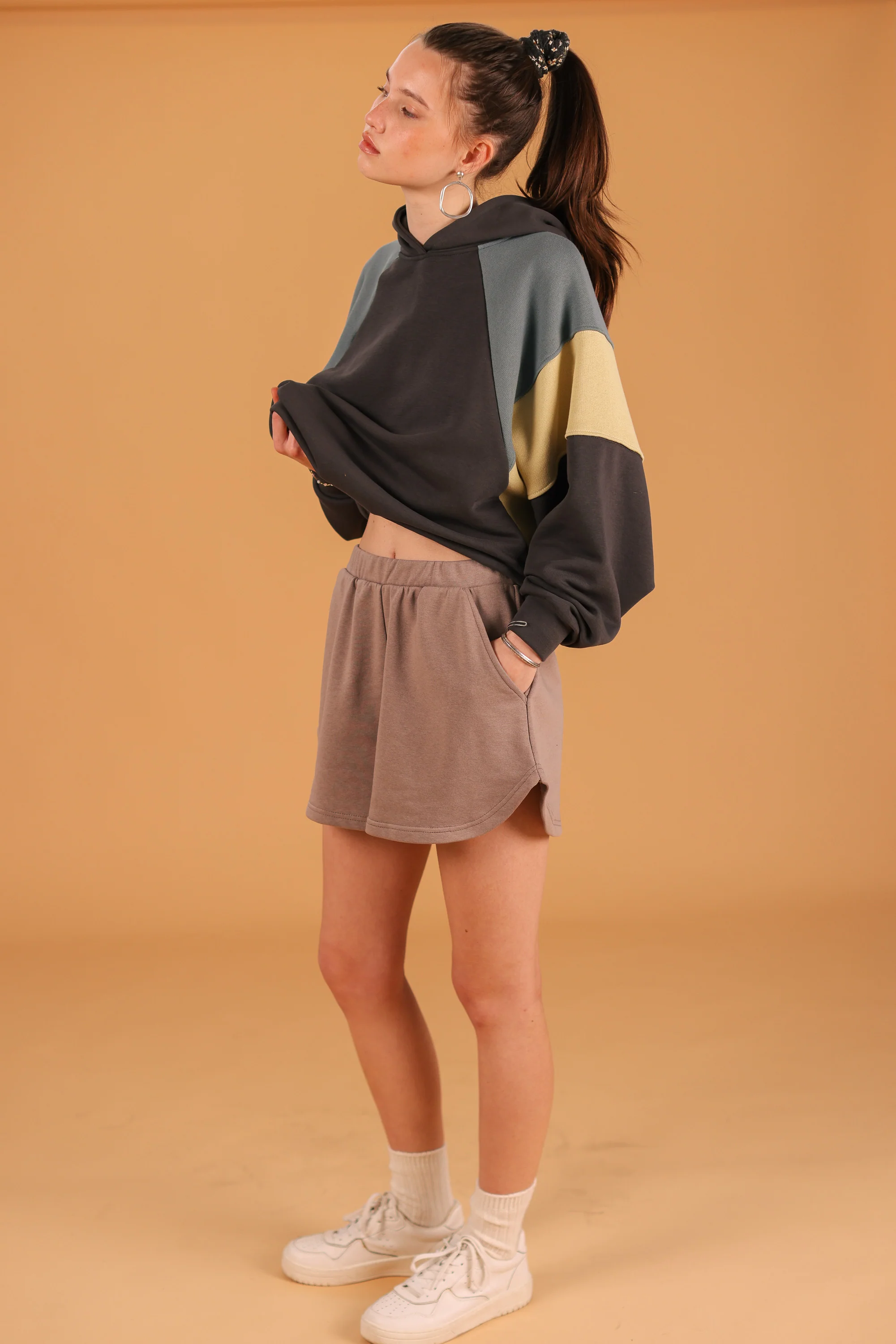 Hoodie Sweeney Grey - Image 16