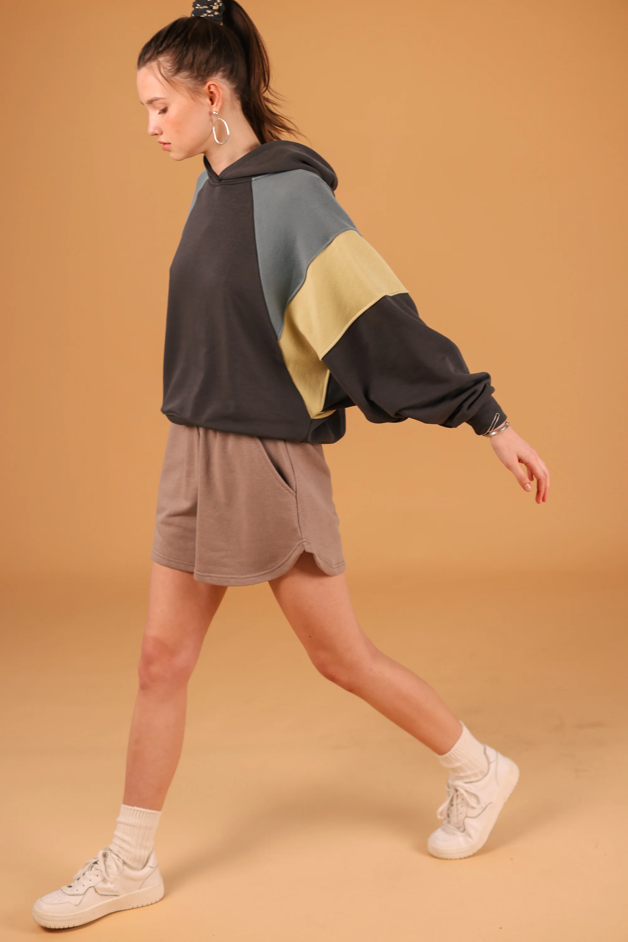 Hoodie Sweeney Grey - Image 6