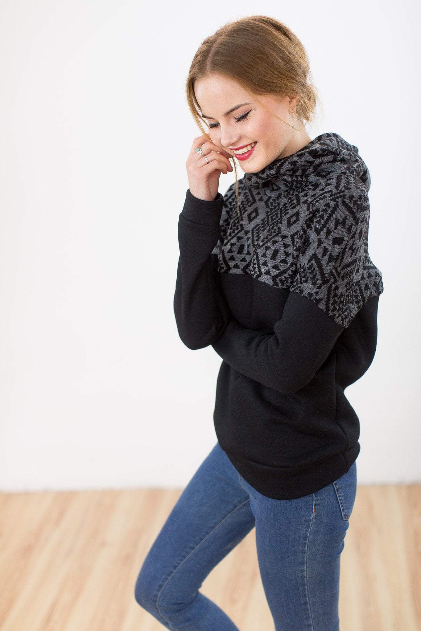 Hoodie To Go Black Aztec - Image 3