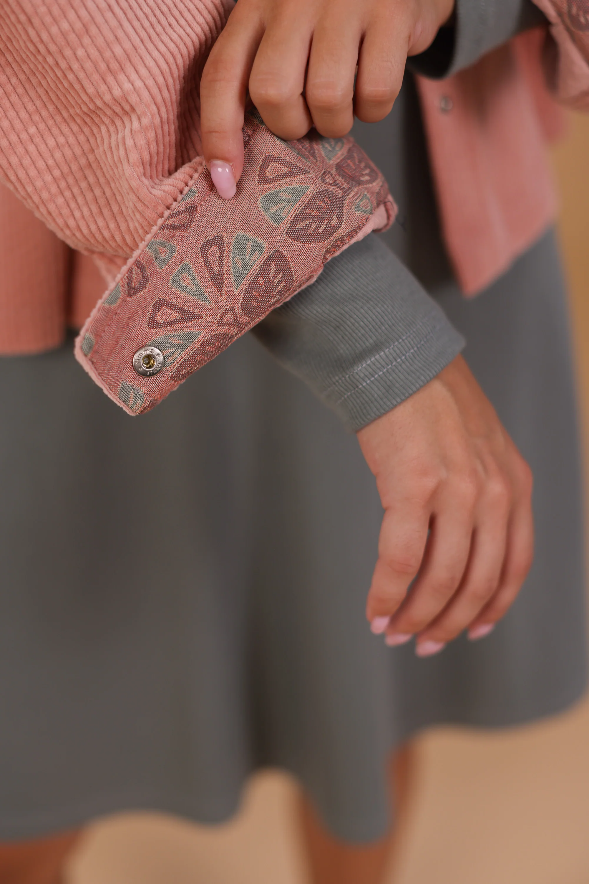 Jacket Calla Dusty Pink Leaves - Image 10