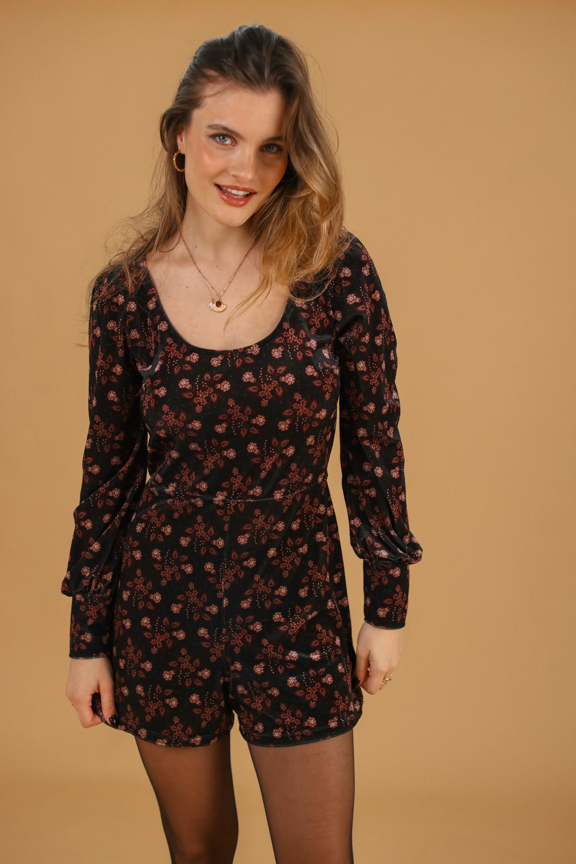 Playsuit Amelise Black Pink Floral - Image 9