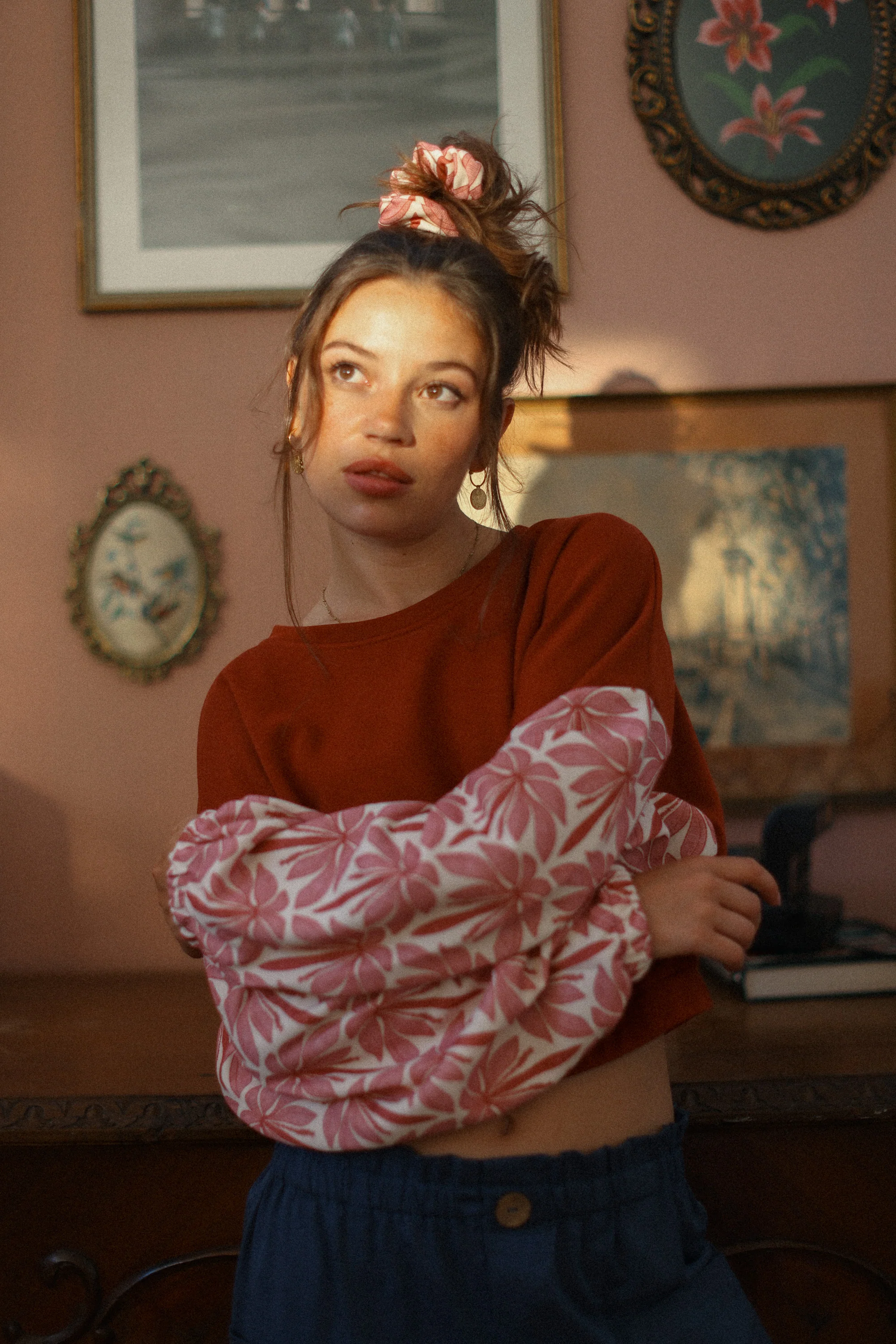 Scrunchie Rose Palms - Image 7