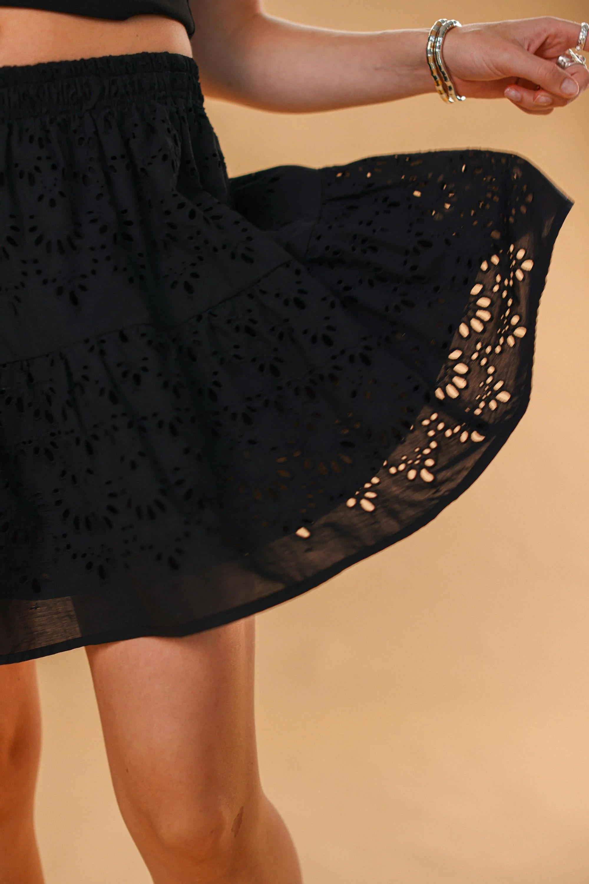 Skirt Joryn Black Embroidered - Image 3