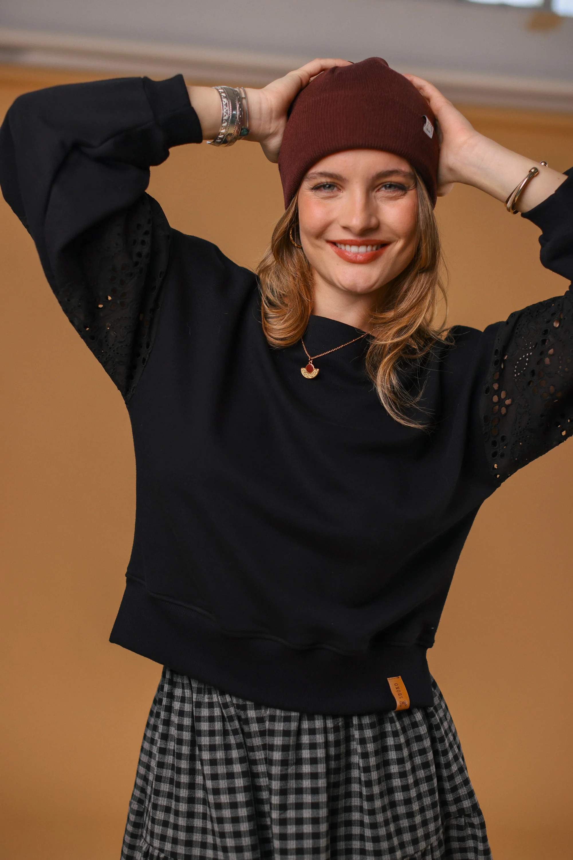 Sweater Caelia Black Lace - Image 10