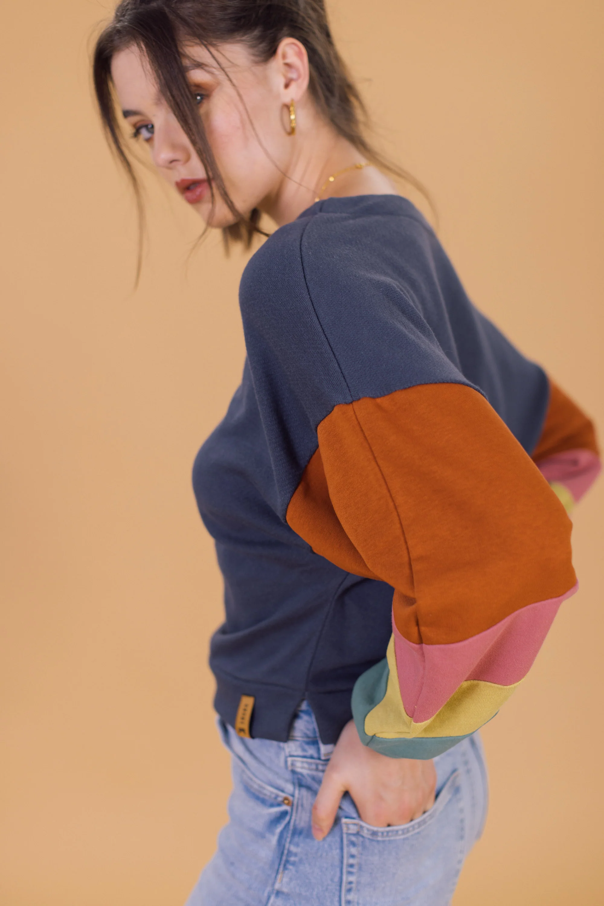 Sweater Happy in blue-grey - Image 10
