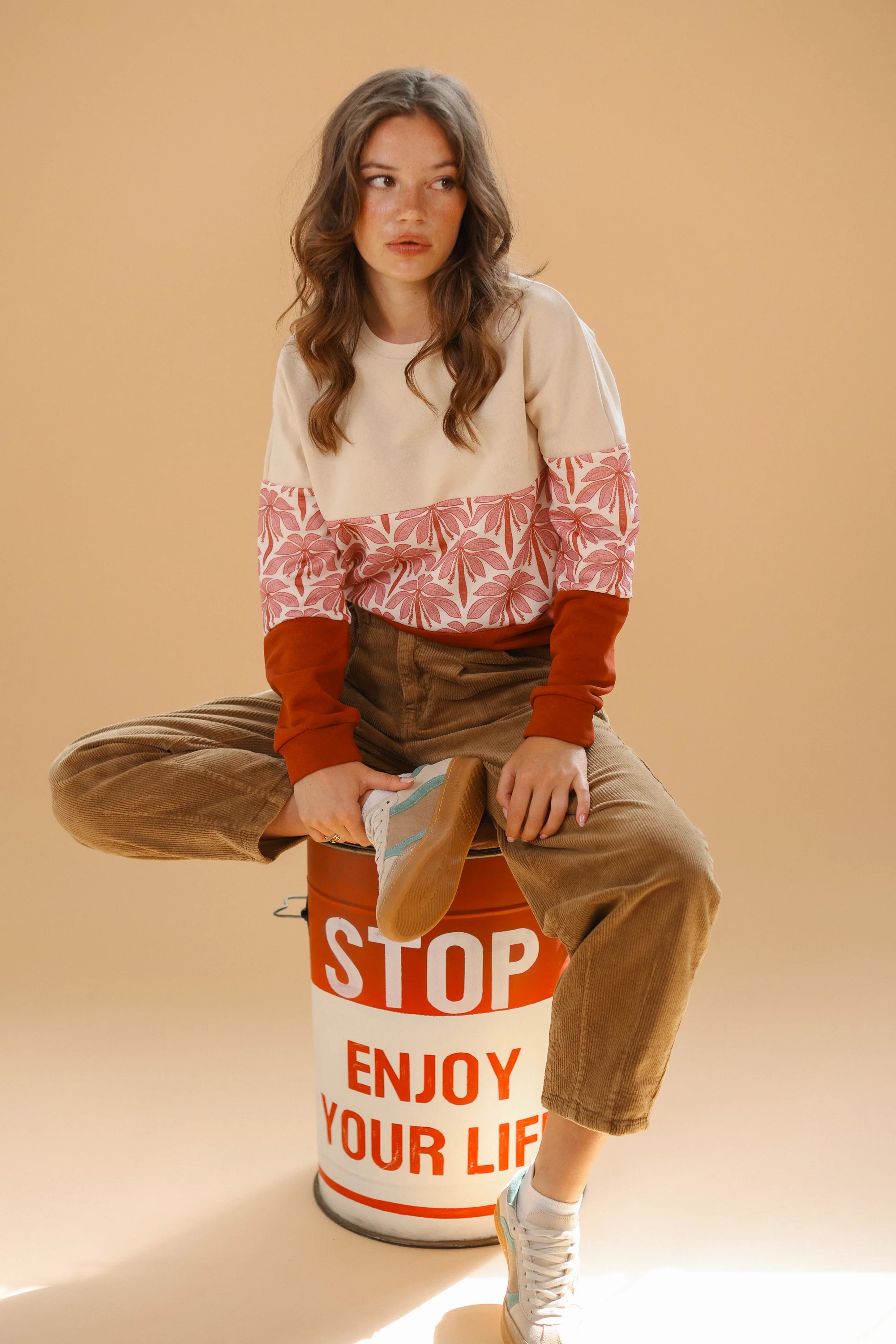 Sweater Mia Cream Rose Palms - Image 13