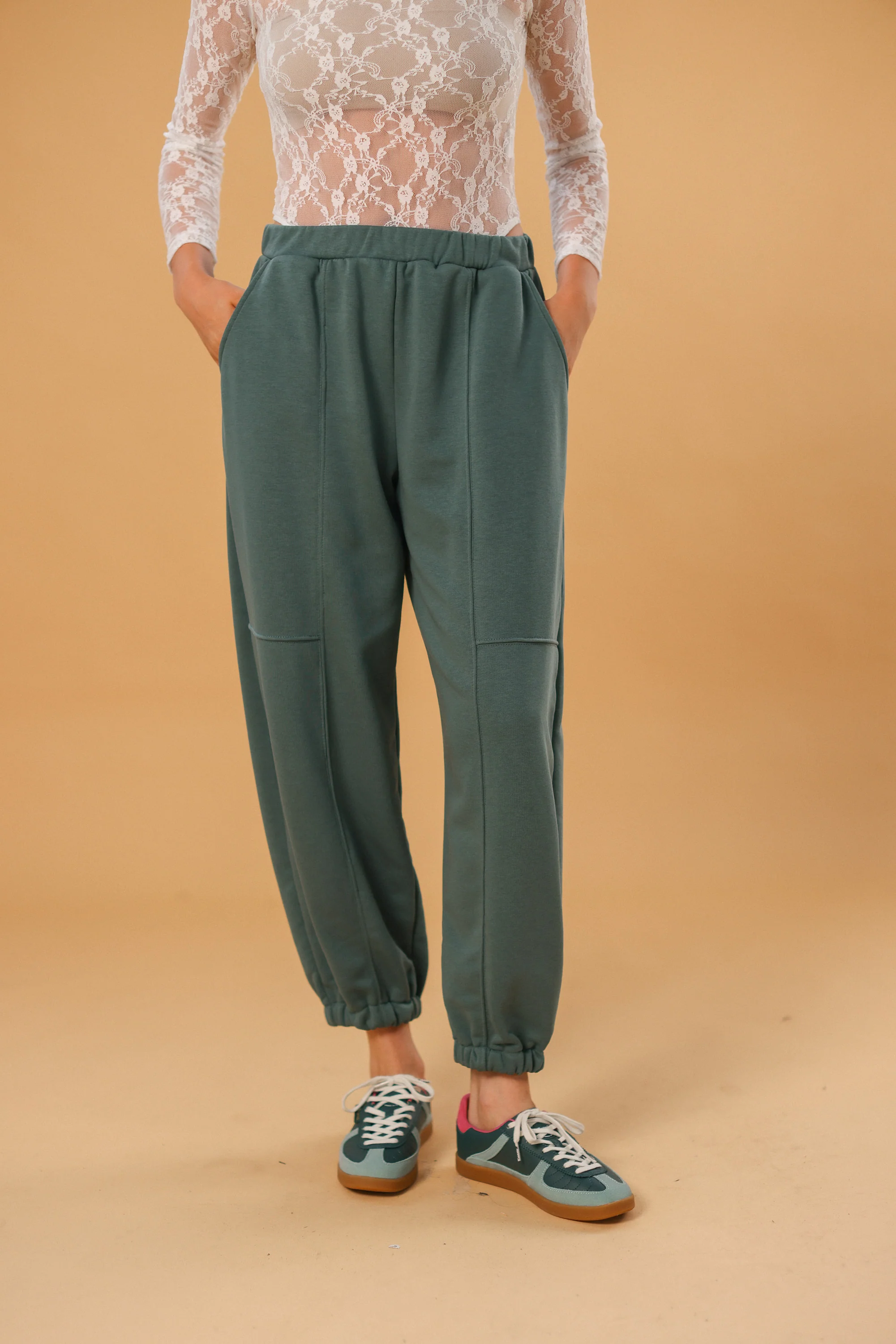 Sweatpants Neha Sage Green