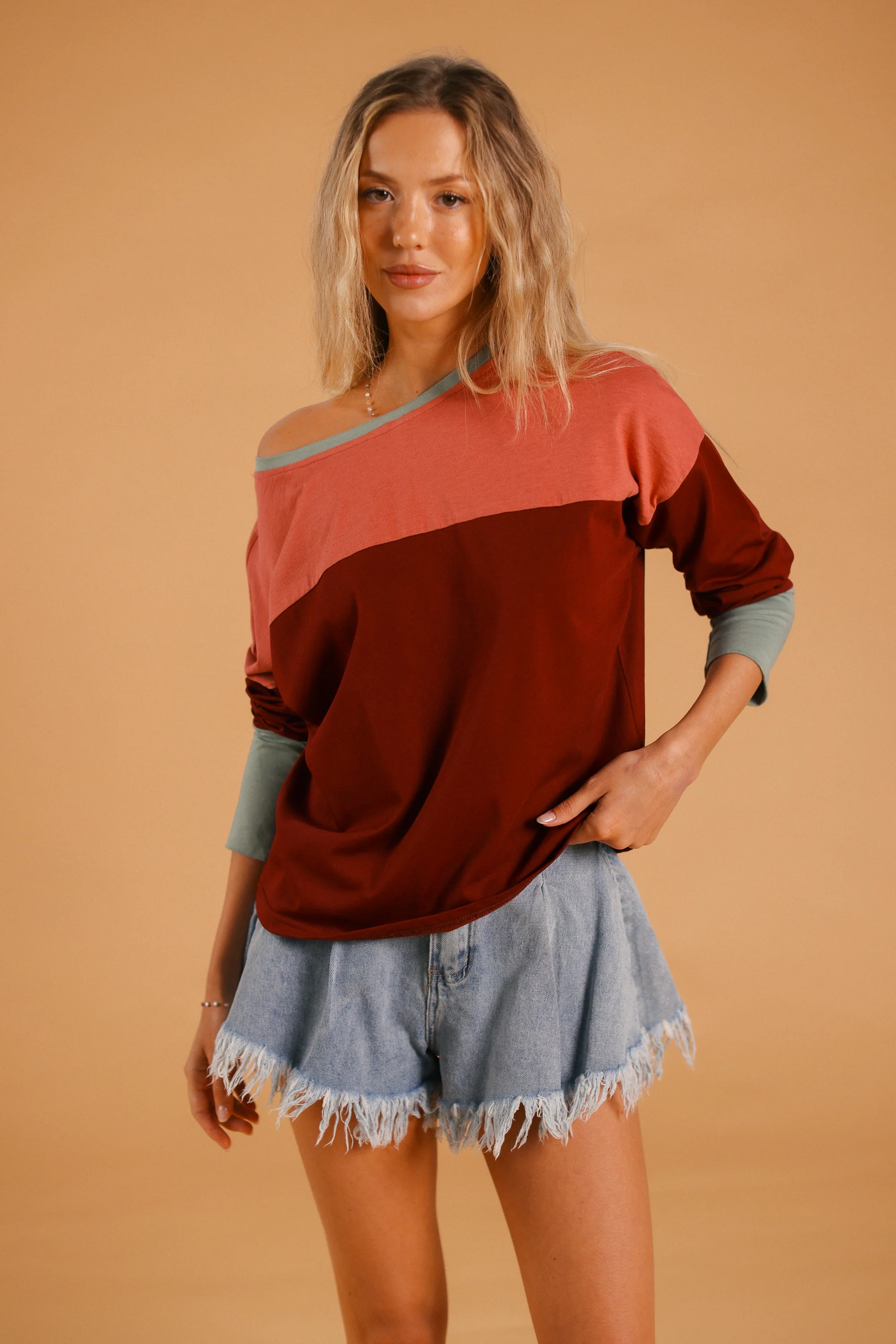 Top Dalianne Burgundy
