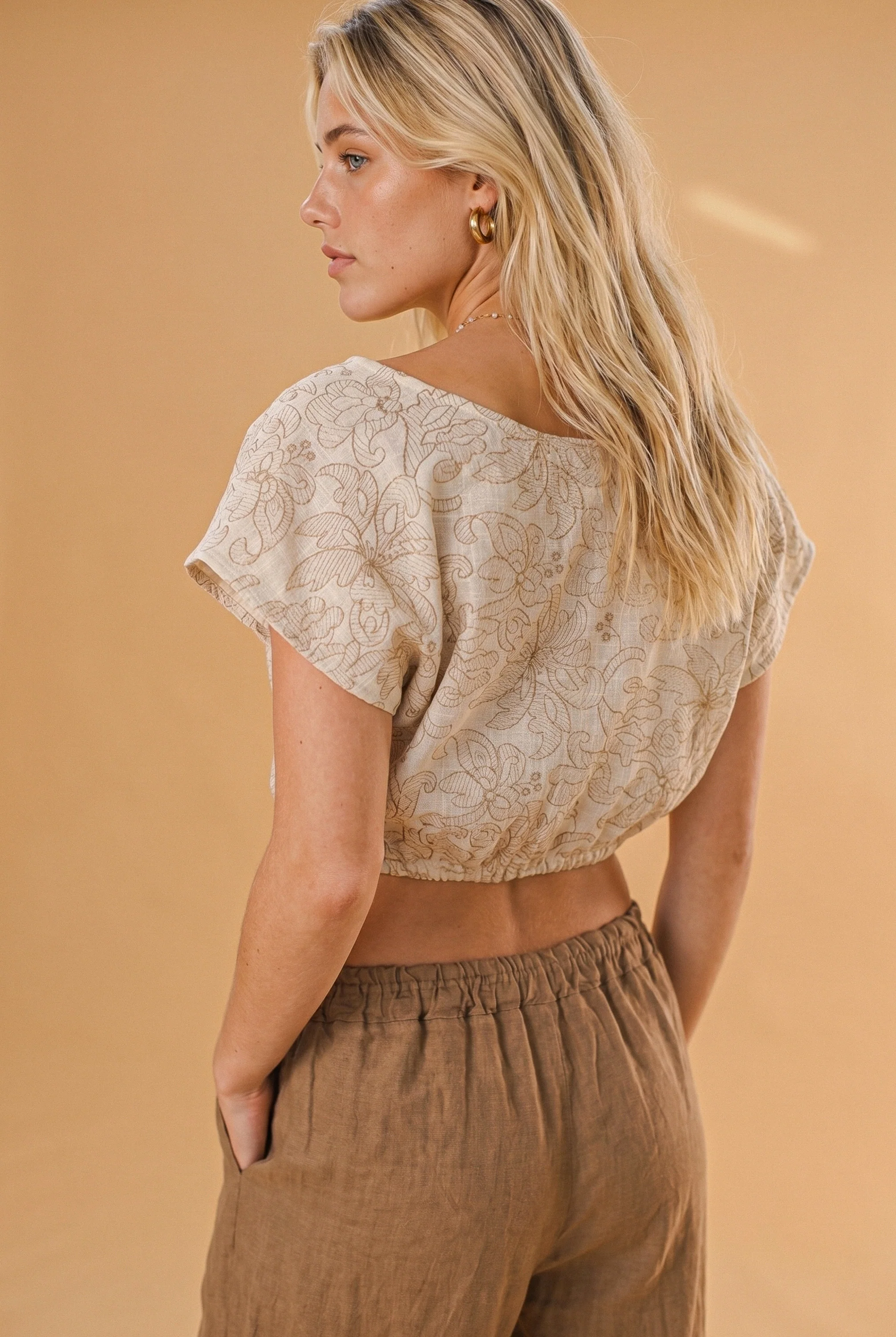 Top Dhalia Beige Embroidered - Image 3