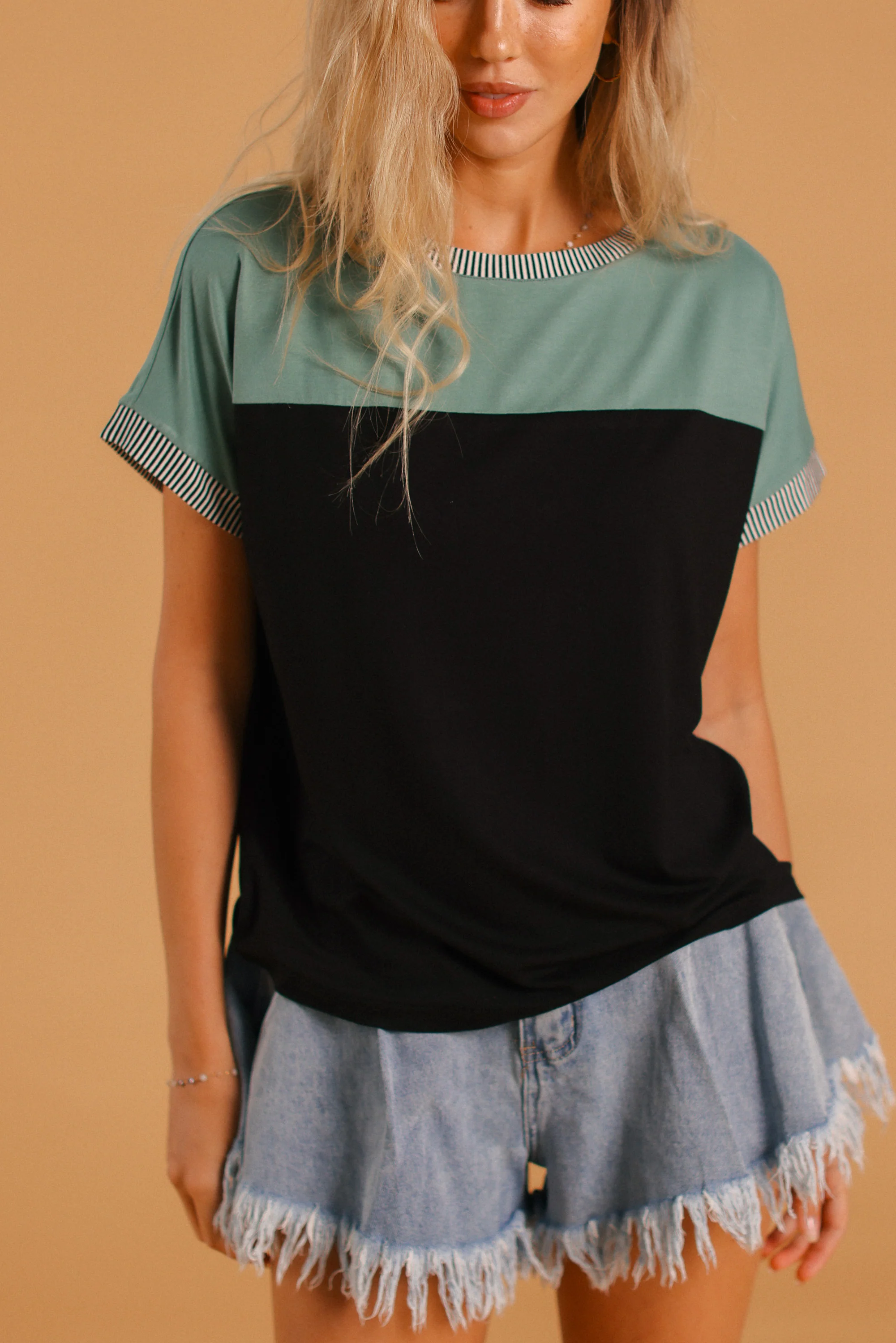 Top Squares Black Teal - Image 3